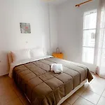 Central Apartments Apartmán Ermupoli