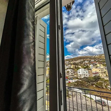 Central Apartments * ארמופוליס