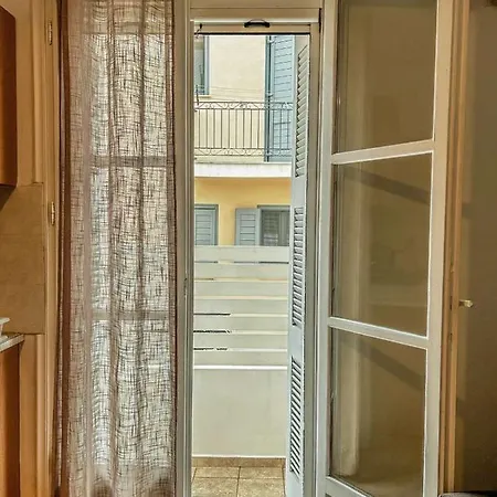 Central Apartments Ermoupoli